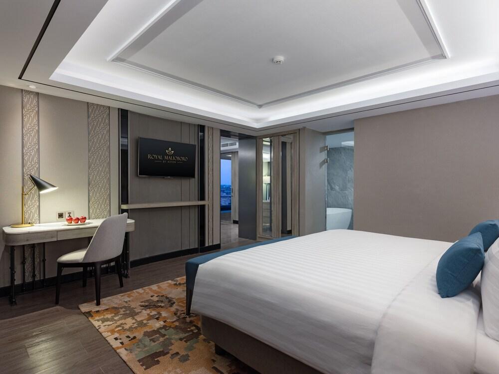 Royal Malioboro By Aston Hotel Yogyakarta Ngoại thất bức ảnh